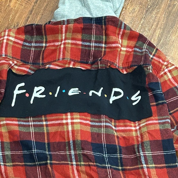 NWT UpCycled Graphic Flannel Friends themed Graphic Flannel size XL - Picture 4 of 8